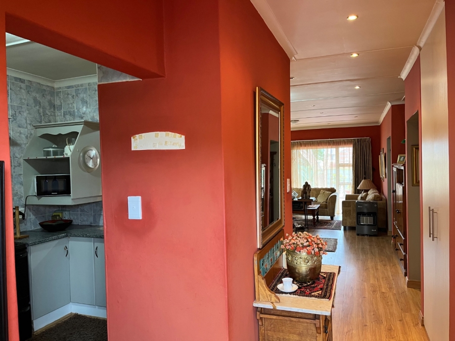 2 Bedroom Property for Sale in Hartenbos Central Western Cape